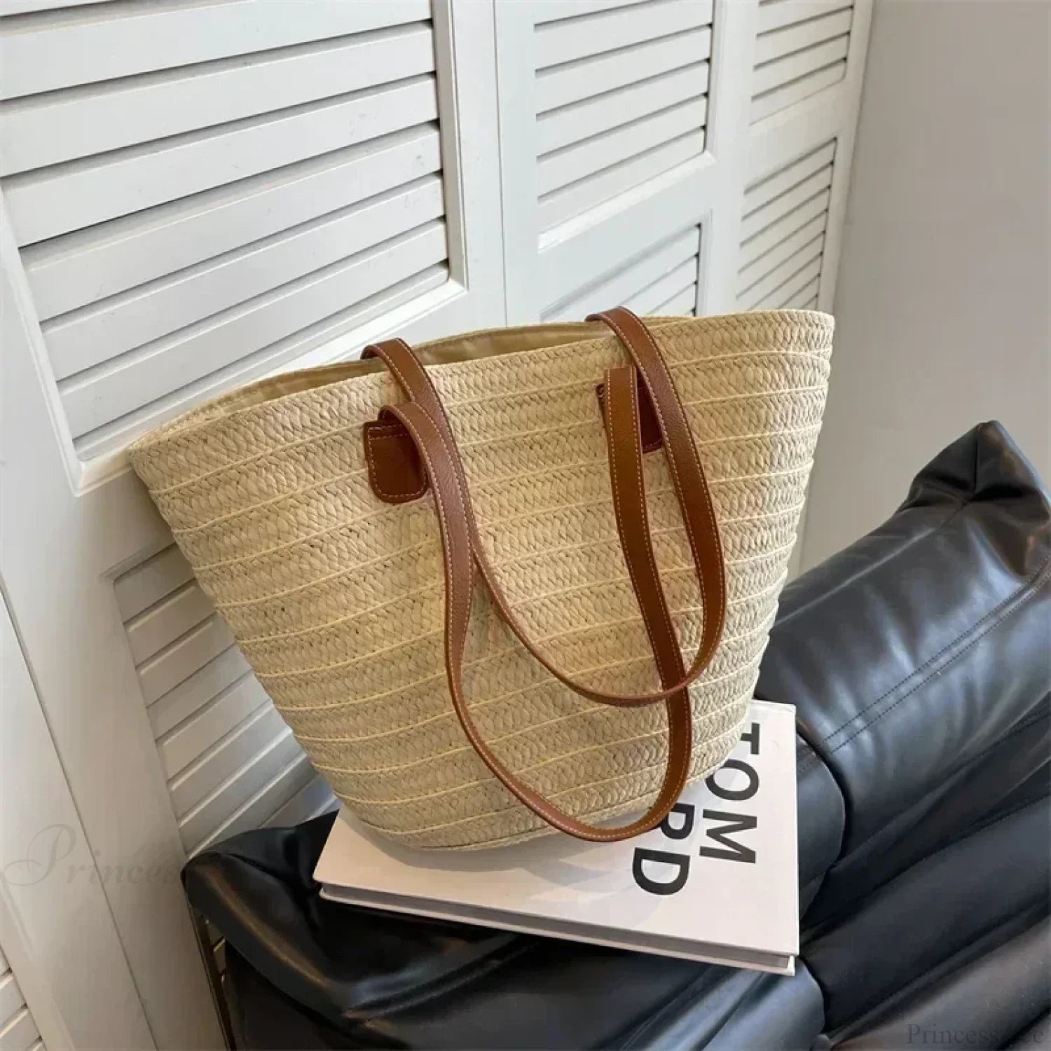 High-End Texture Commuter Shoulder Bag