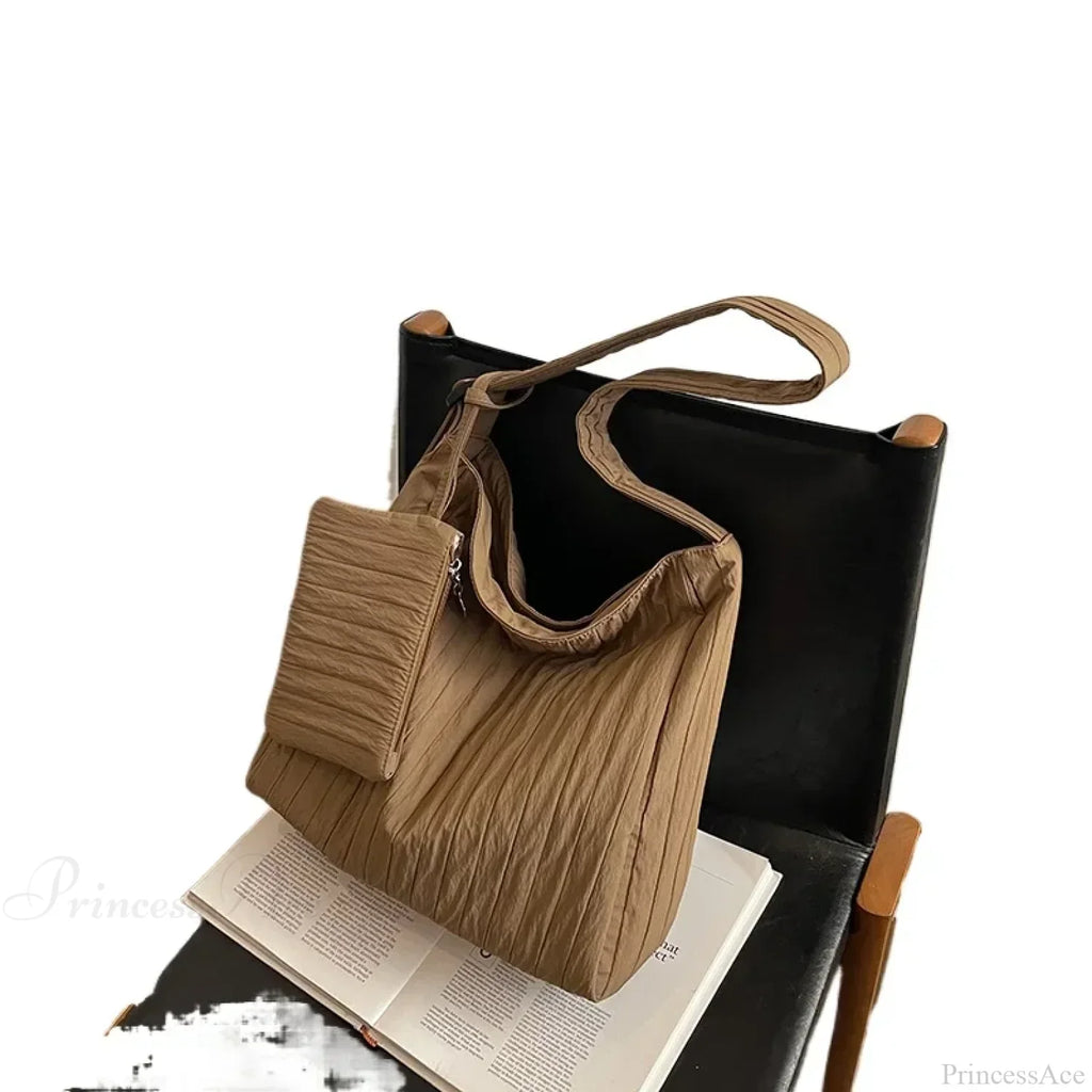 High-Quality Nylon Pleated Zipper Crossbody
