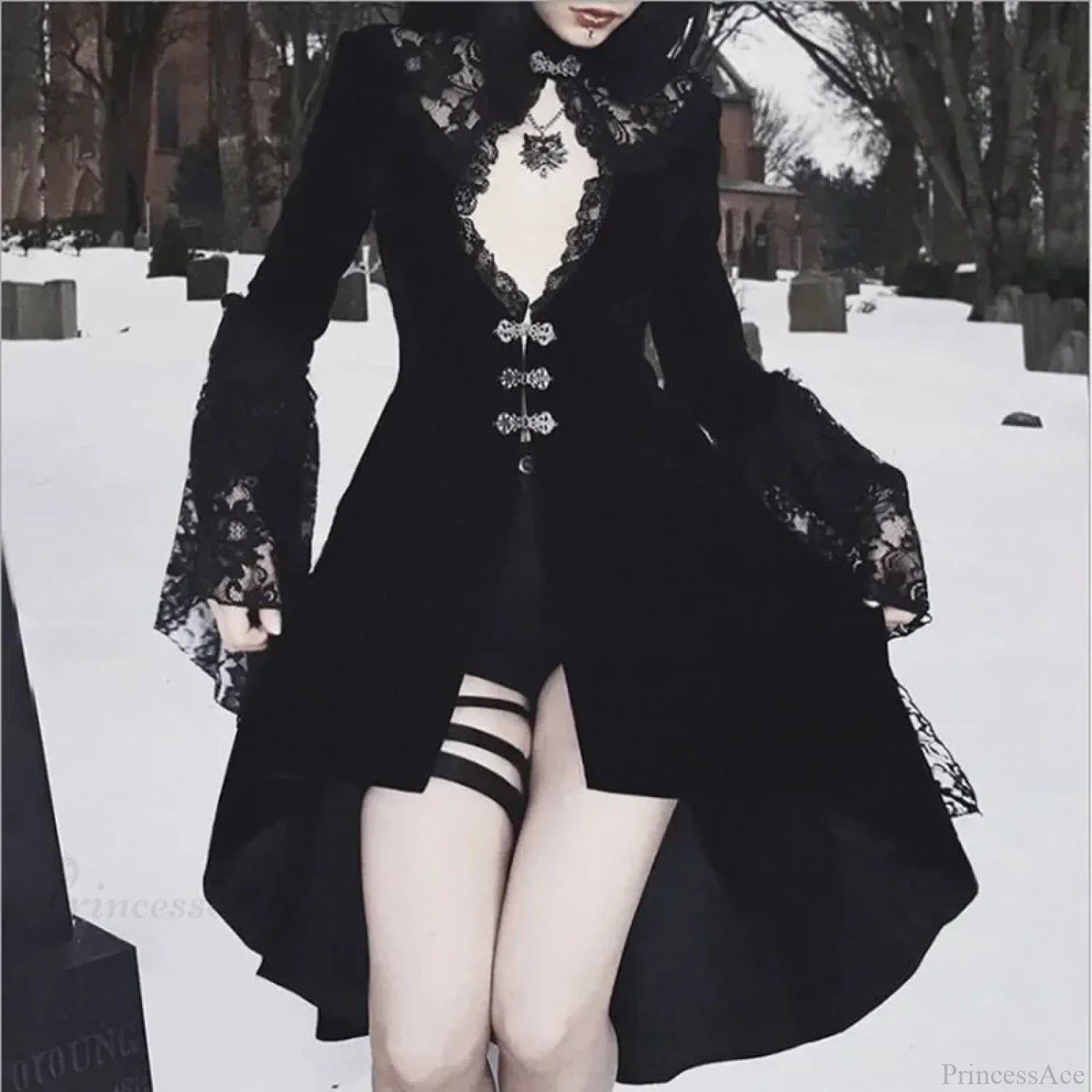Ingest Tail Lace Small Garment