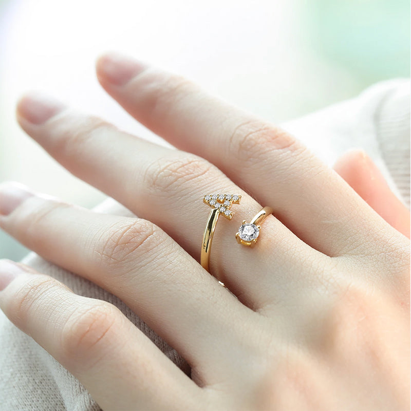 Initial Sparkling Ring