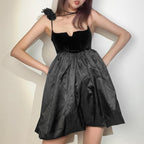 Solid notch neck flower applique ruched backless mini dress