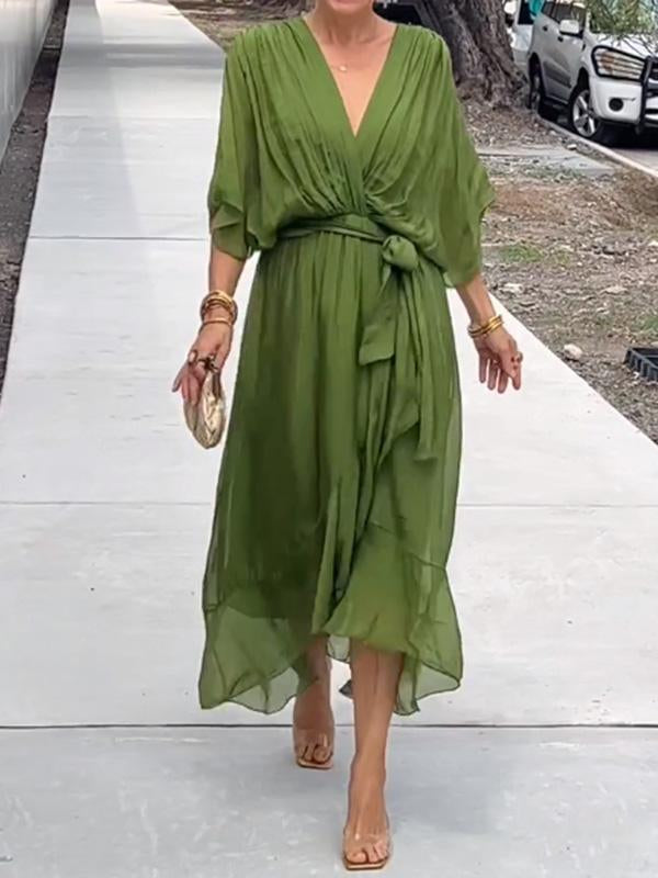 Leonor Chic Dress with V Neckline Everyday Luxe Edit