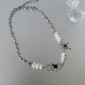 Spider decor faux pearl chain necklace