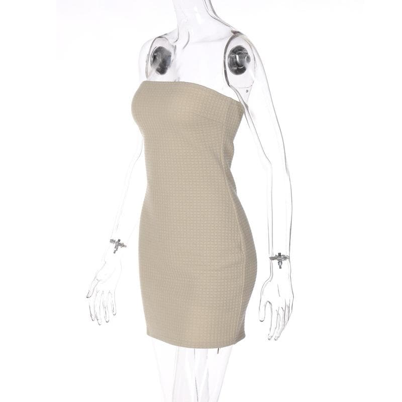 Sleeveless solid textured zip-up backless tube dress