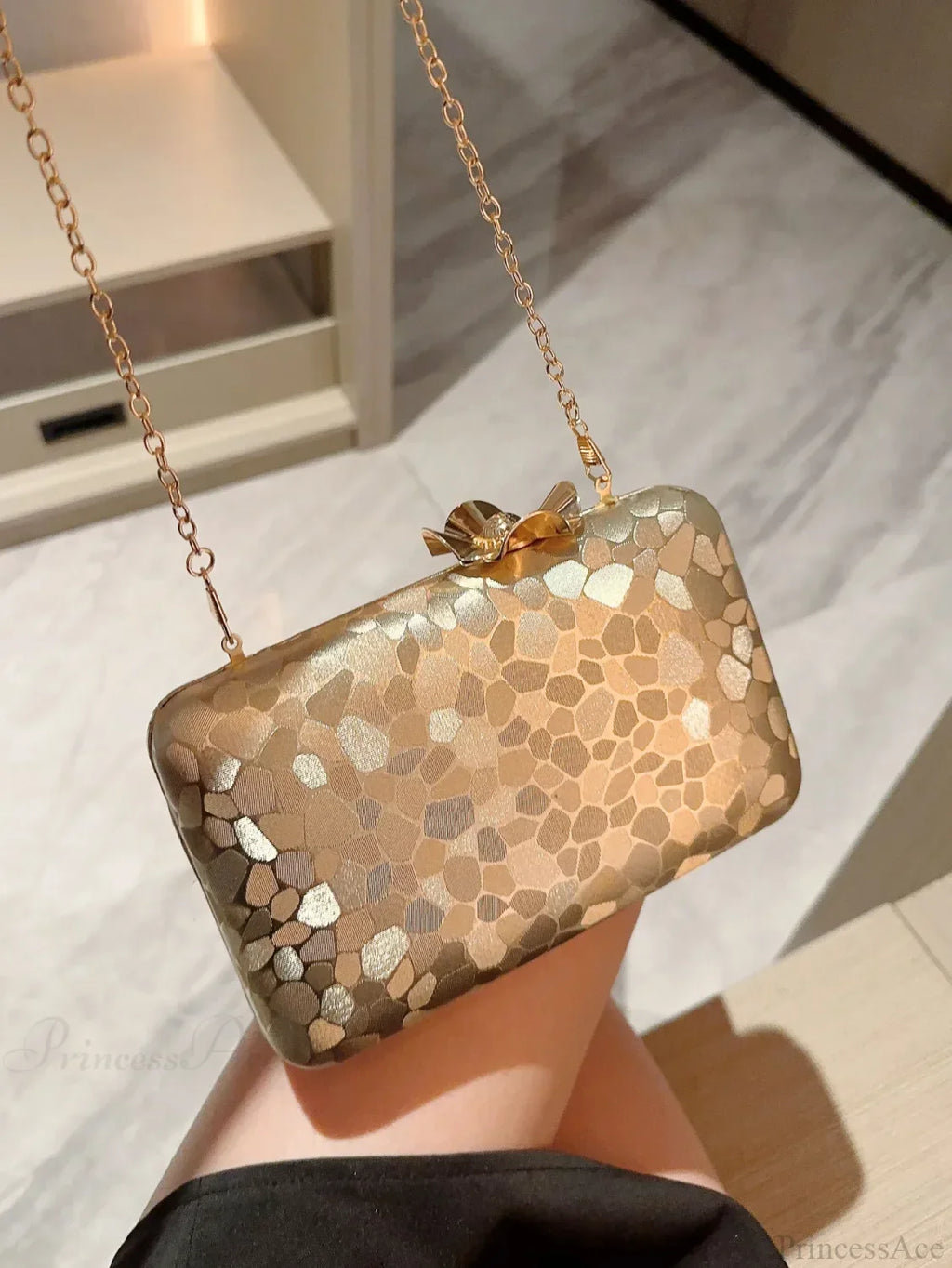 Metal Shell Evening Clutch Wristlet