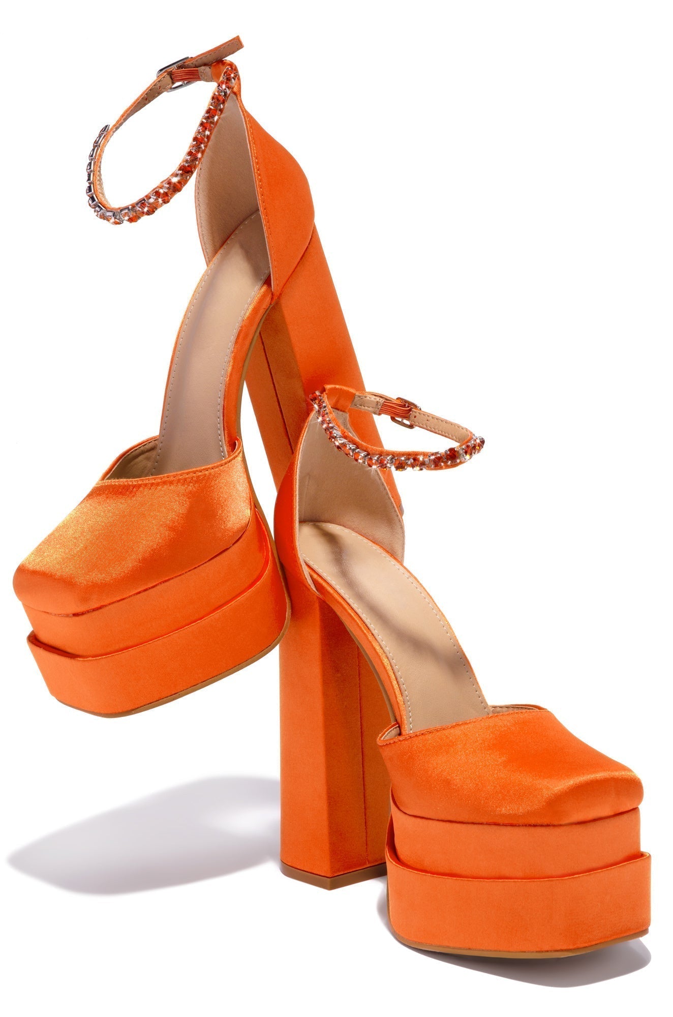 Elana Heel in Orange