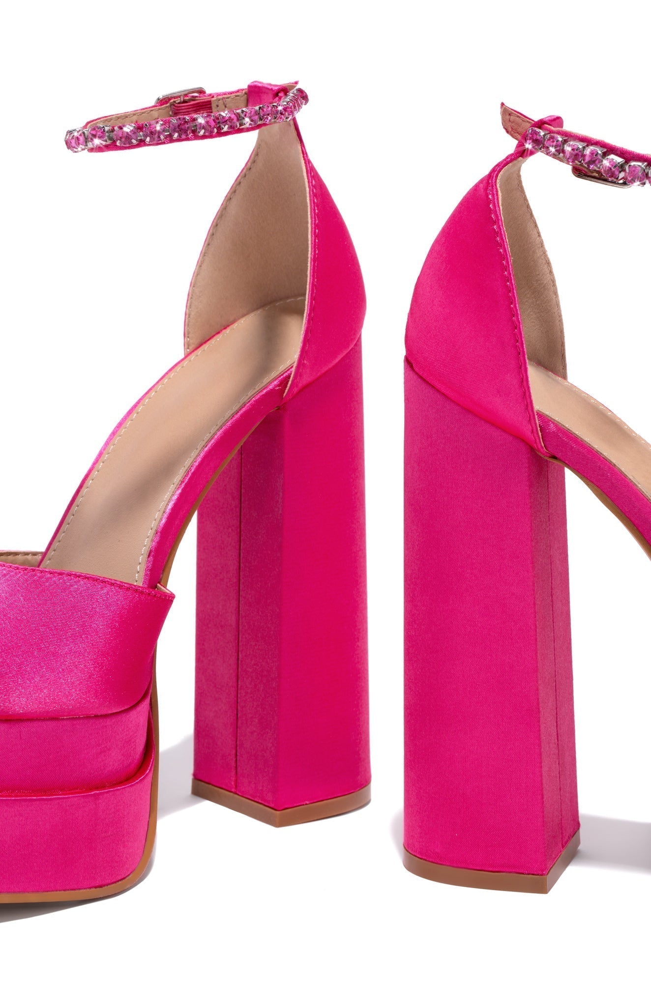 Elana Heel in Fuchsia