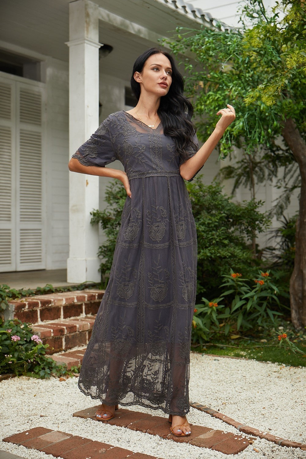 | Maxi Dress in Elegant Bloom