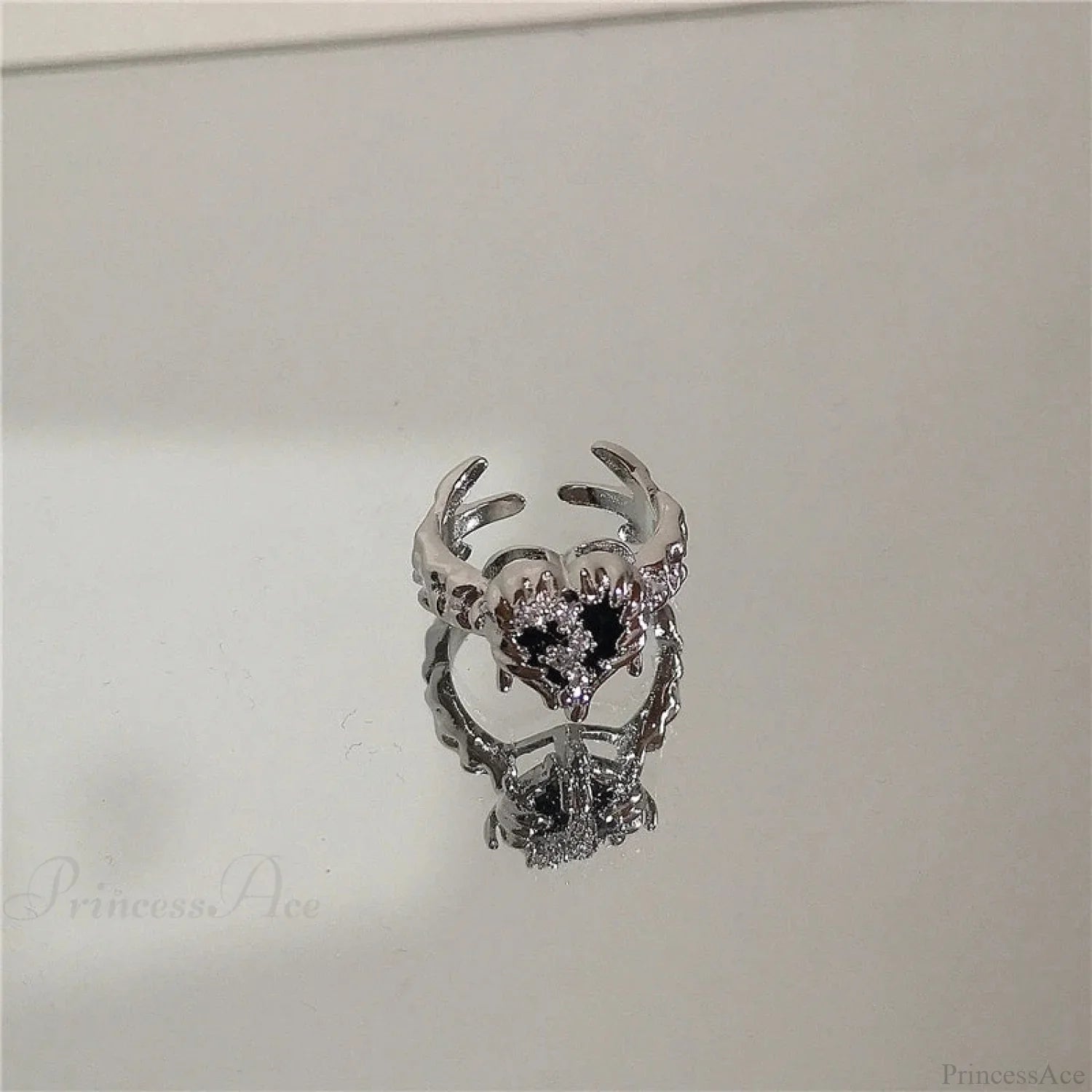 Rebellious Harajuku Dark Ring