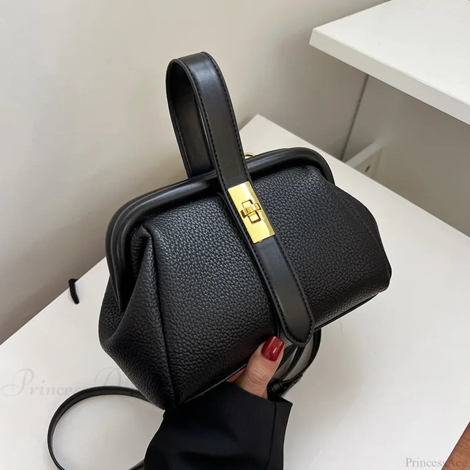 Retro Designer Luxury Crossbody Shopping Handbag