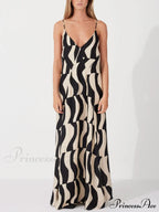 Scooped Back Relaxed Charming Fit Style Maxi Dress