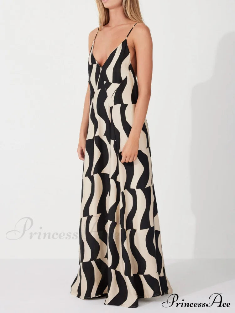 Scooped Back Relaxed Charming Fit Style Maxi Dress