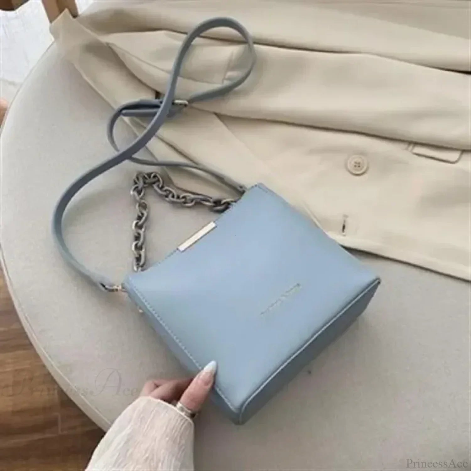 Senior Leather Chain Bucket Shoulder Crossbody