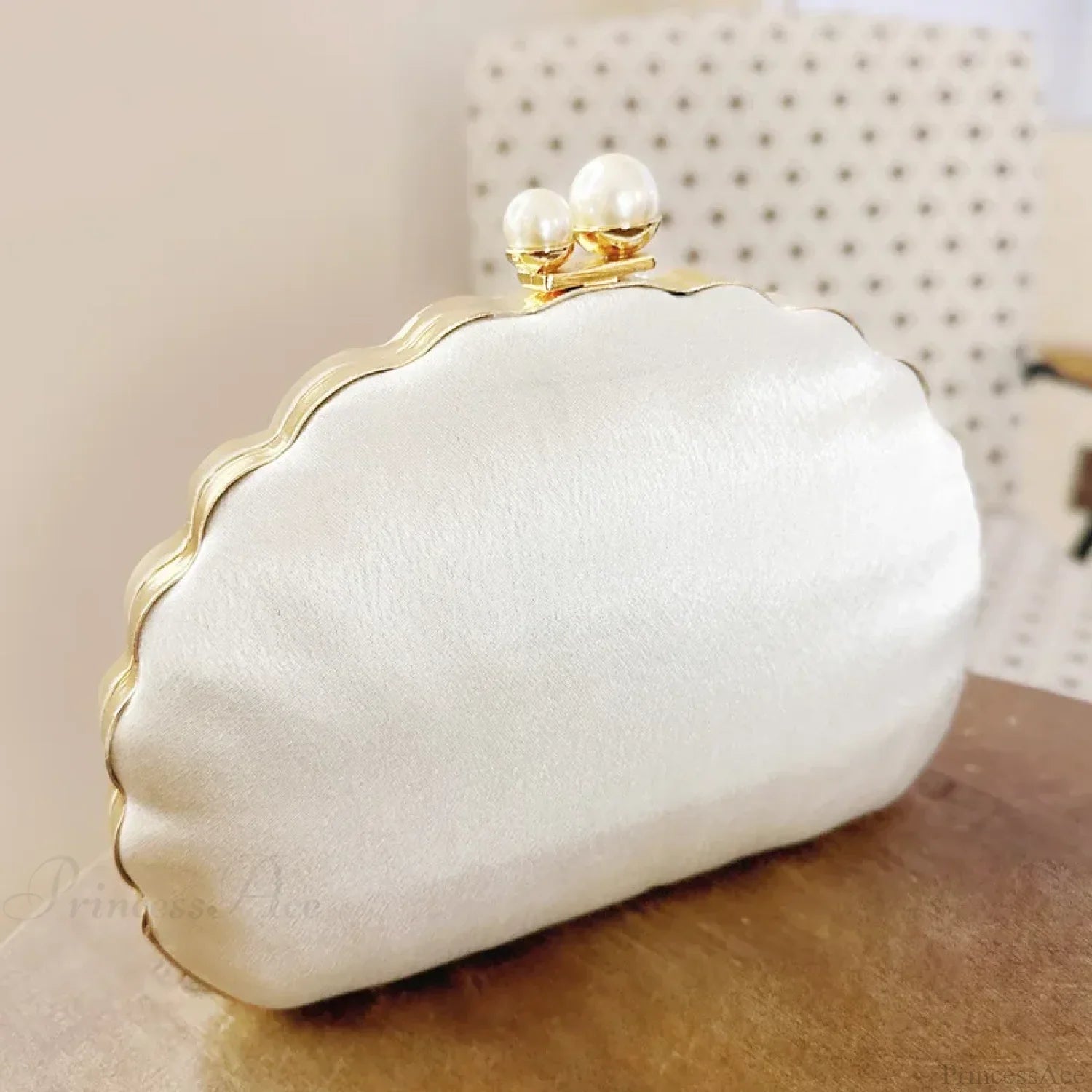 Shell Lace Embroidered Clutch Wristlet