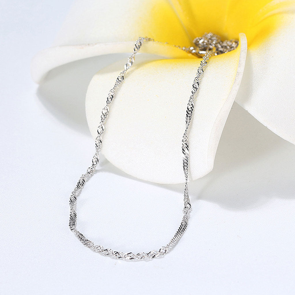 Shimmer 1.5MM Twisted Singapore Chain Necklace in Sterling Silver