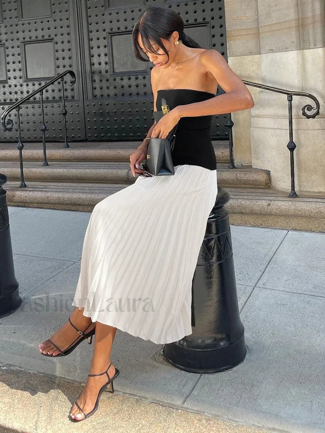 White Sleeveless Pleated Long Dress