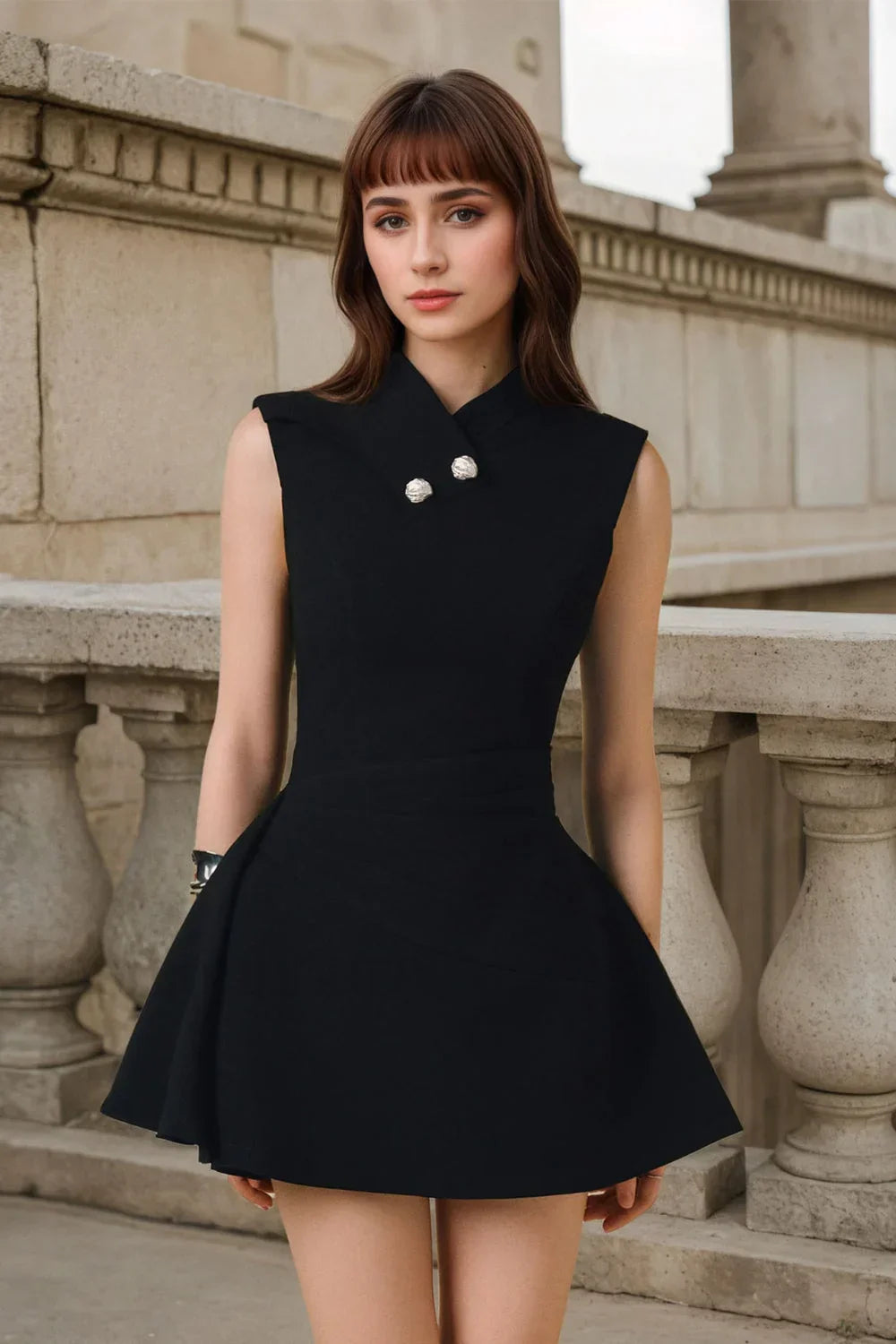 Black Sleeveless Slim Mini Dress