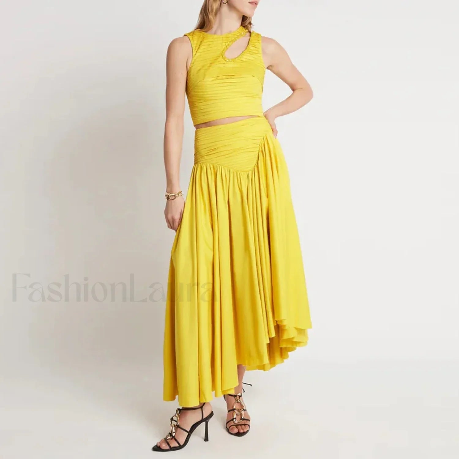 Slim Hollow Pleated Skirt Two Piece Set