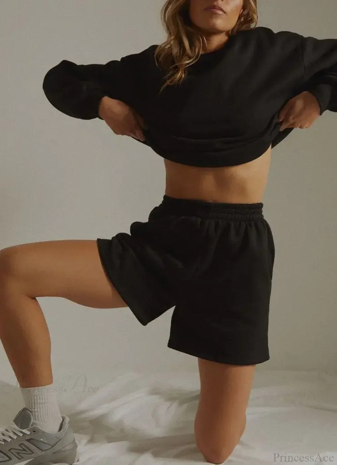Solid Wide Leg Slant Pocket Short