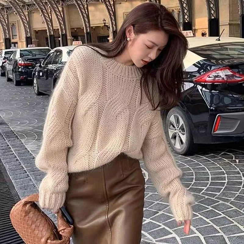 | Oversized knit sweater