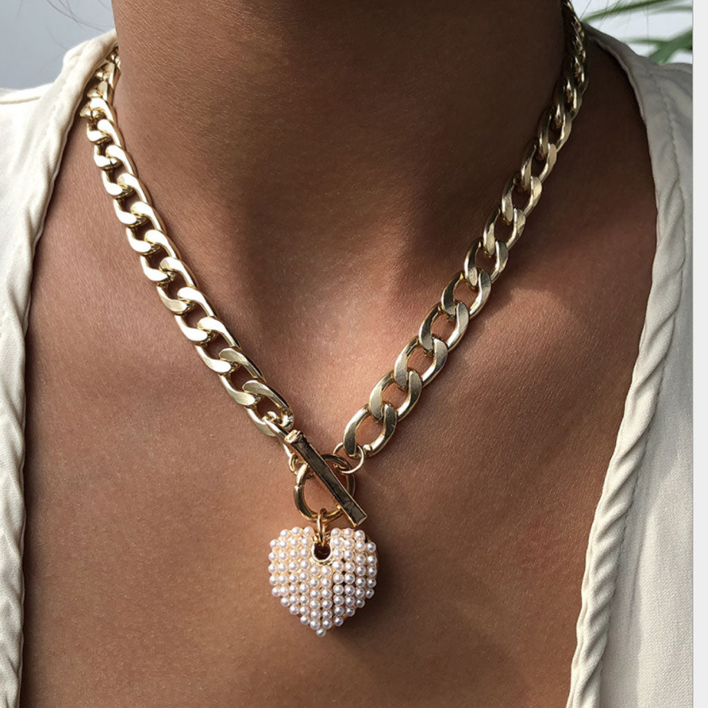 Vintage Chunky Chain Pearlized Heart Charm Necklace Gold
